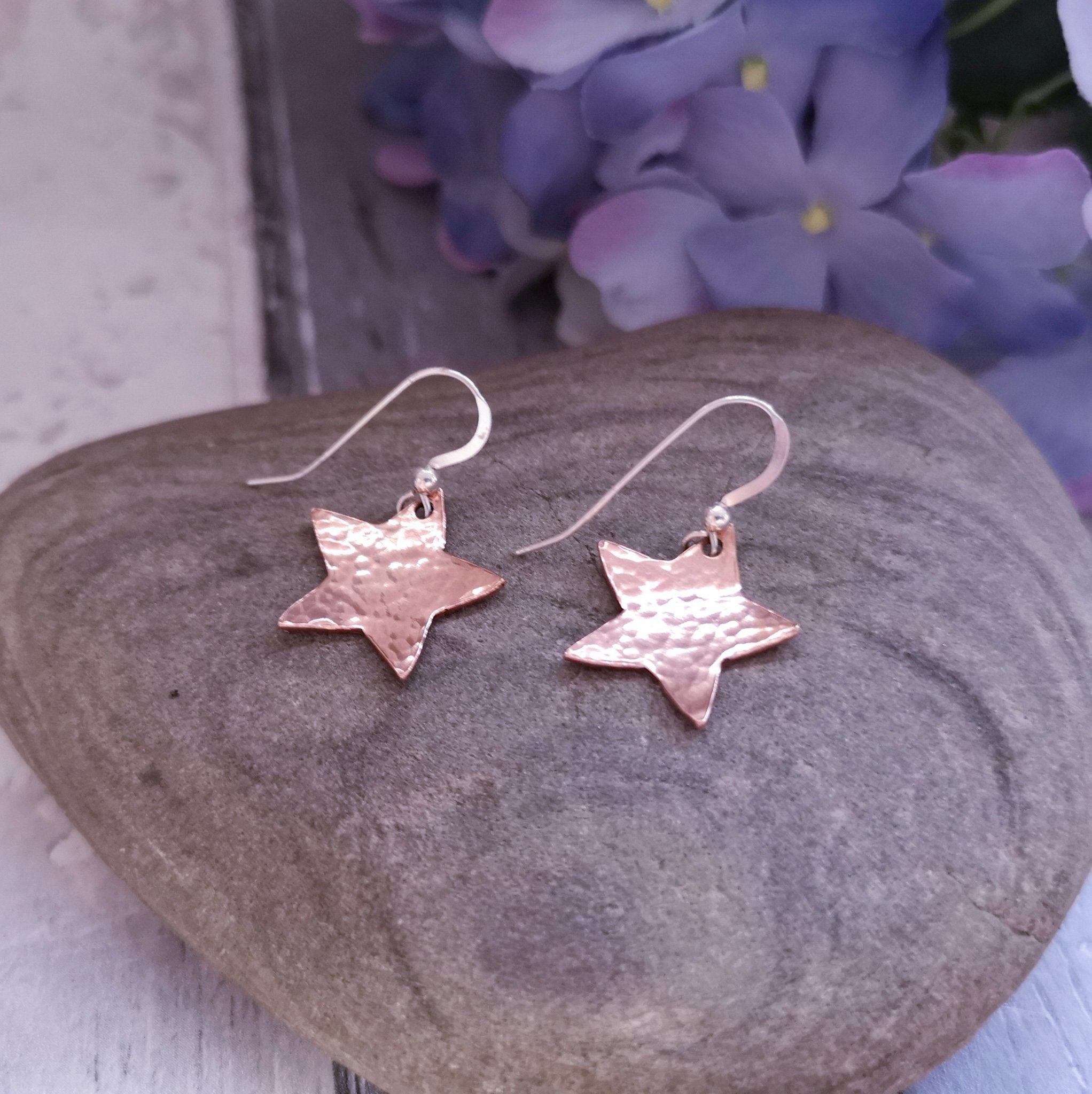 Handmade Hammered Copper Star Drop Earrings - Image 3